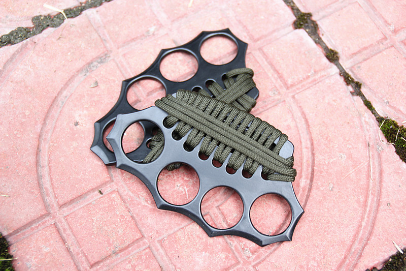 批发2013款新品 召唤者铁拳套 铁拳环 铁拳头 铁四指 防身用品