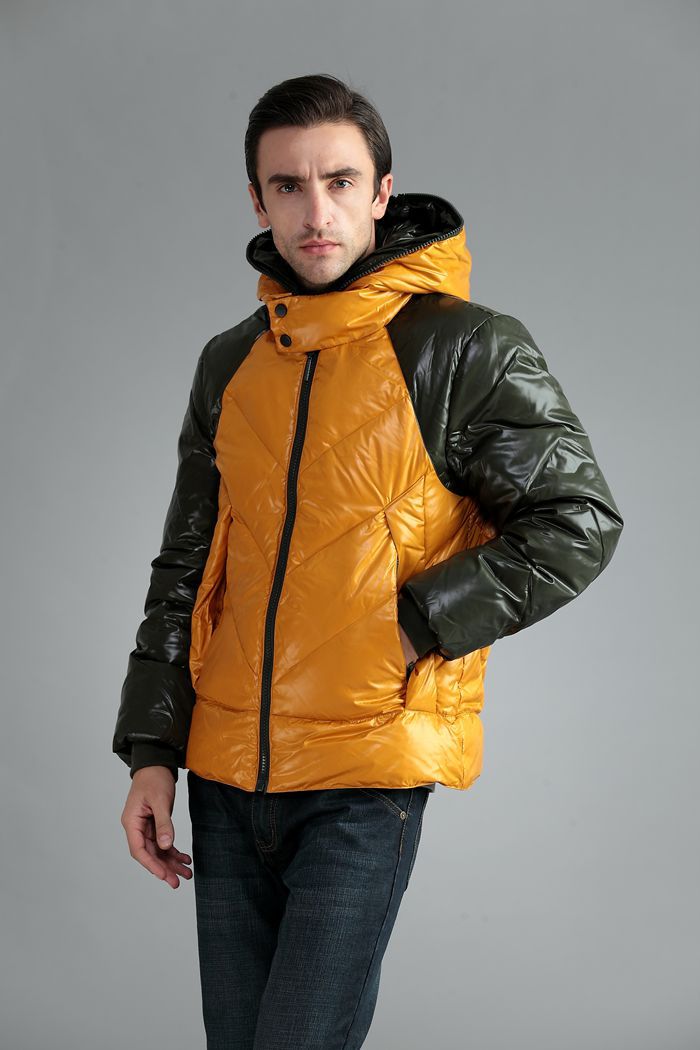 【金狐狸】90白鸭绒休闲带帽拼色男士短款羽绒服正品