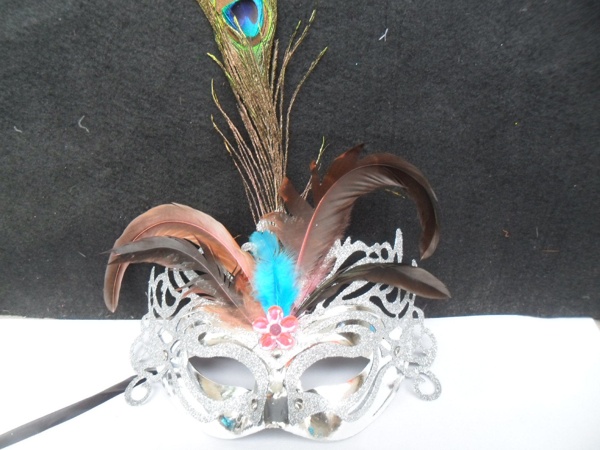 义乌面具厂家批发:皇冠孔雀羽毛面具 万圣节化妆舞会面具
