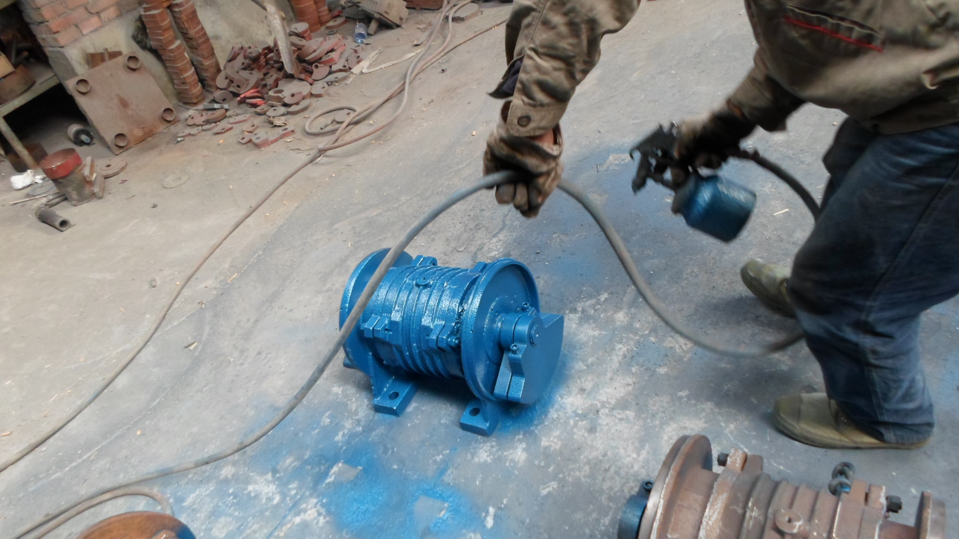 新乡宏源振动电机,坏一赔一