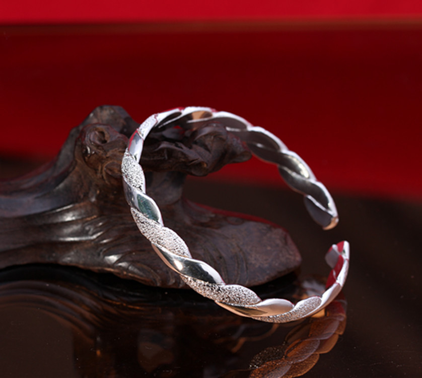 厂家直销 爱交织银手镯 银镯子.