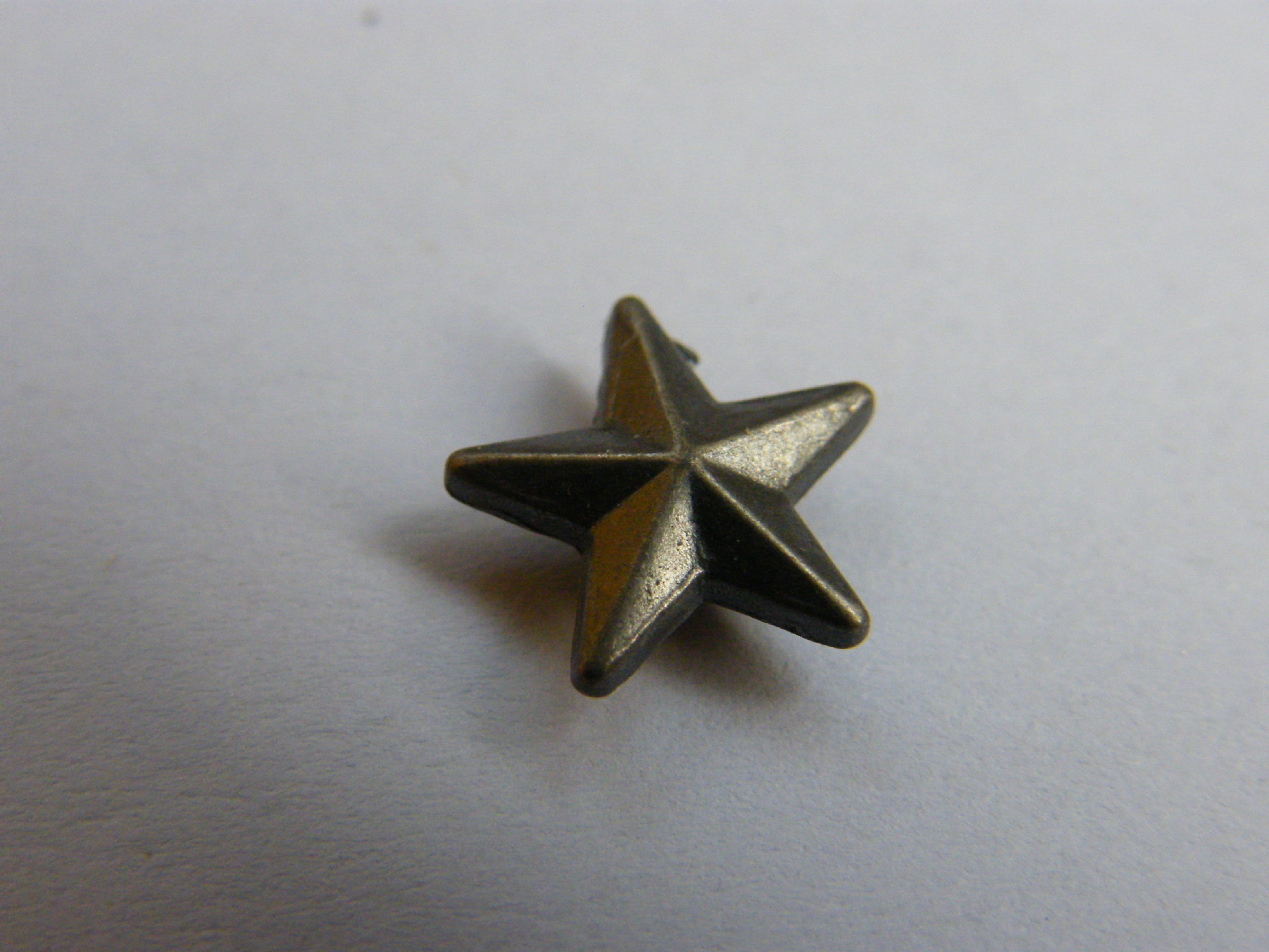 供应五角星合金柳钉,下面可以配铜钉,也可铝钉.各种规格多有