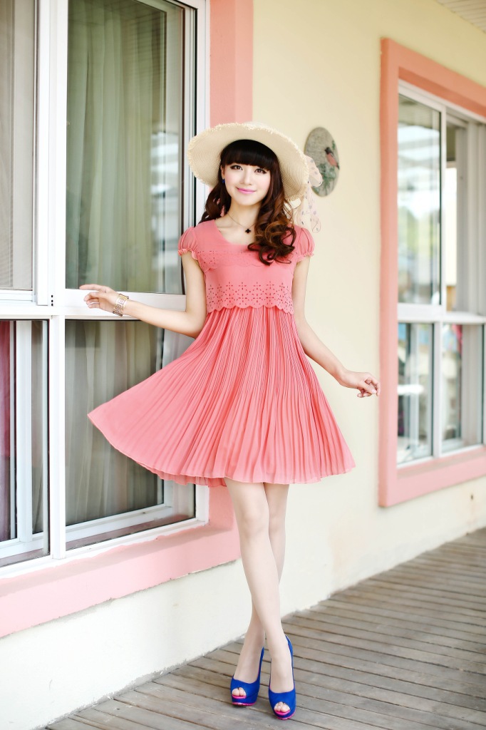 厂家批发 2013新款夏装 韩版镂空雪纺花边拼接百褶淑女裙 连衣裙