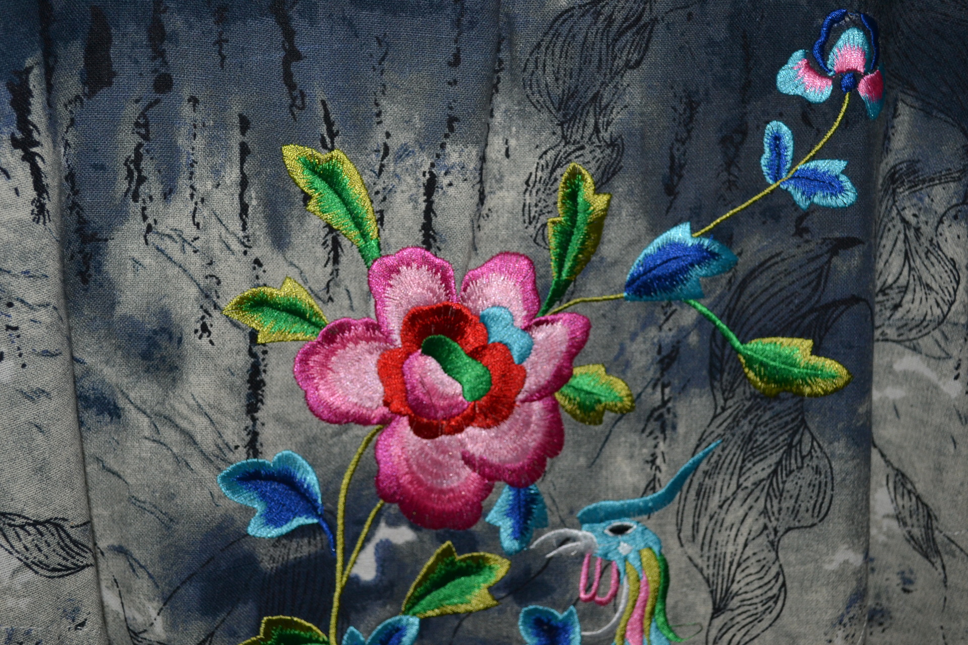 绣花连衣裙凤凰刺绣水墨画上衣