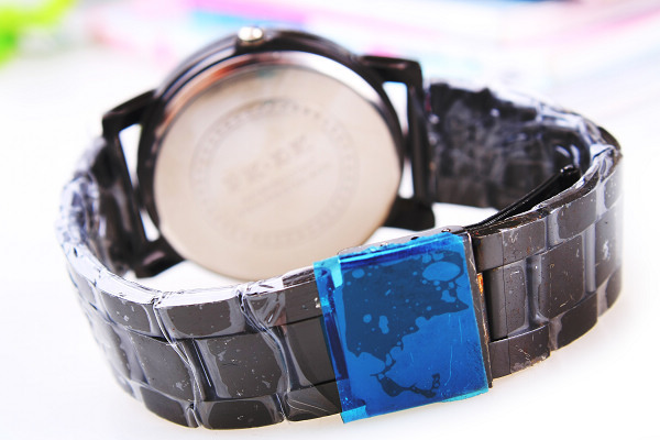 供应新款个性时尚三叶草男士钢带手表 广州厂家批发161633