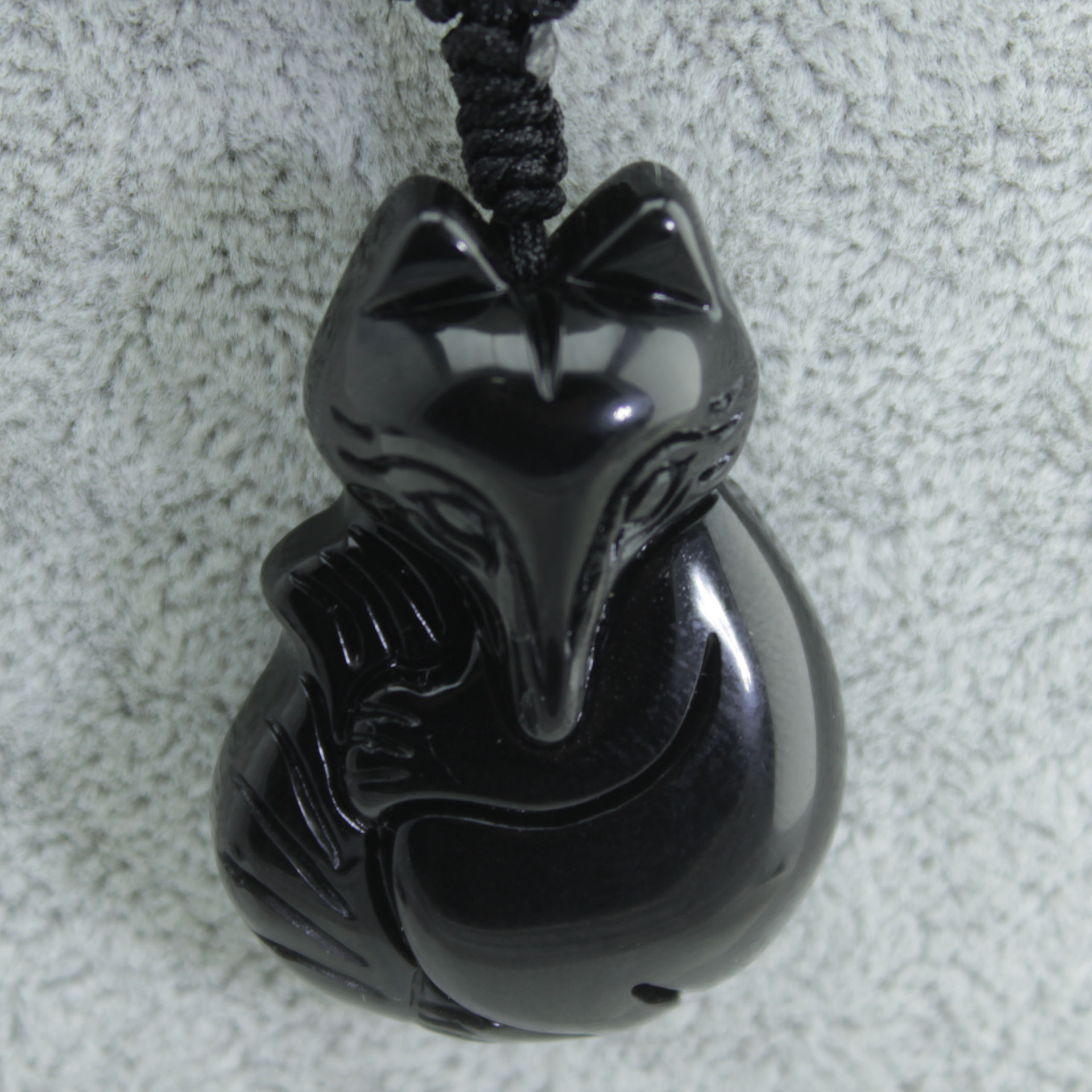 黑曜石狐狸吊坠(长37mm,宽26mm,重16克)项链