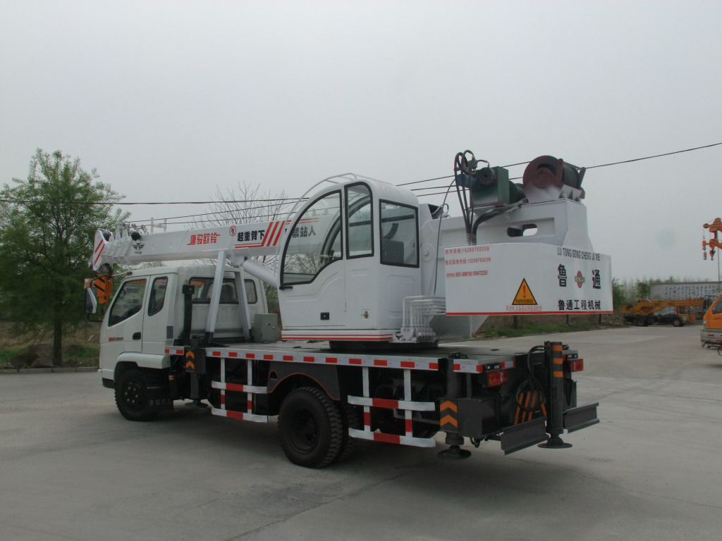 厂家常年直销吊车