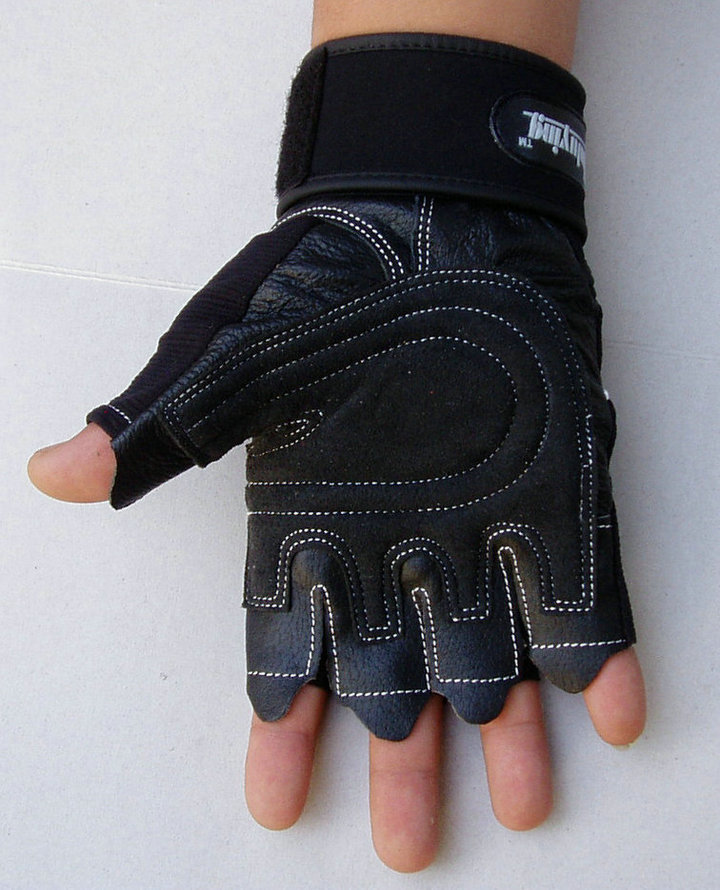 击剑,武术用品-新鲁鹰黑鹰护腕式真皮健身手套掌心翻绒耐磨真皮加长