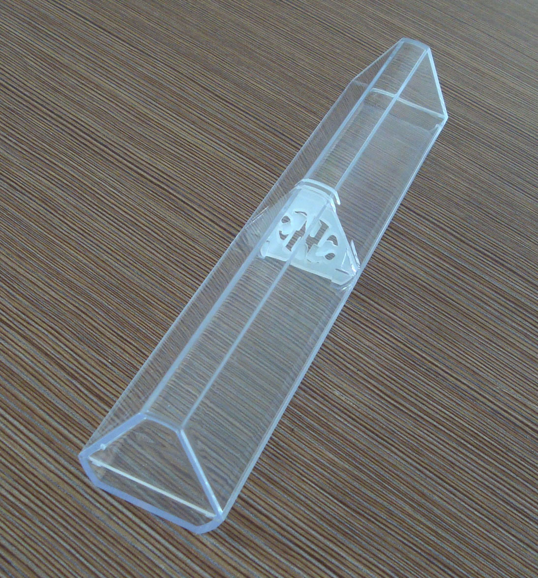 优质供应塑料ps三角形透明笔盒 可用来装笔及其它礼品类产品