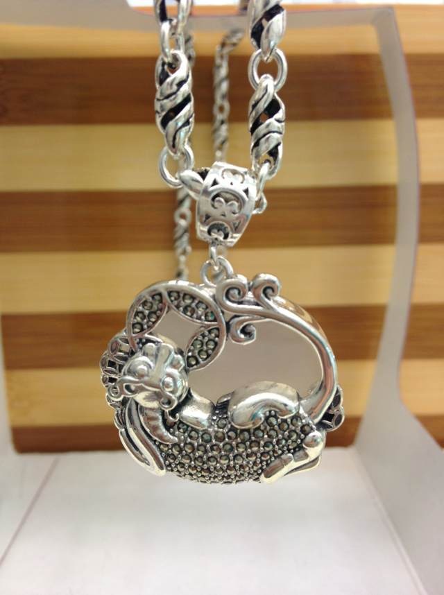 天然白水晶 泰银招财貔貅吊坠 高贵复古男 女款项链 精品银饰图片_5