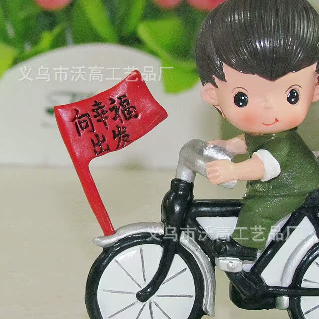 向幸福出发戴帽款 红军爱情军装娃娃 树脂工艺摆件 礼品 家居