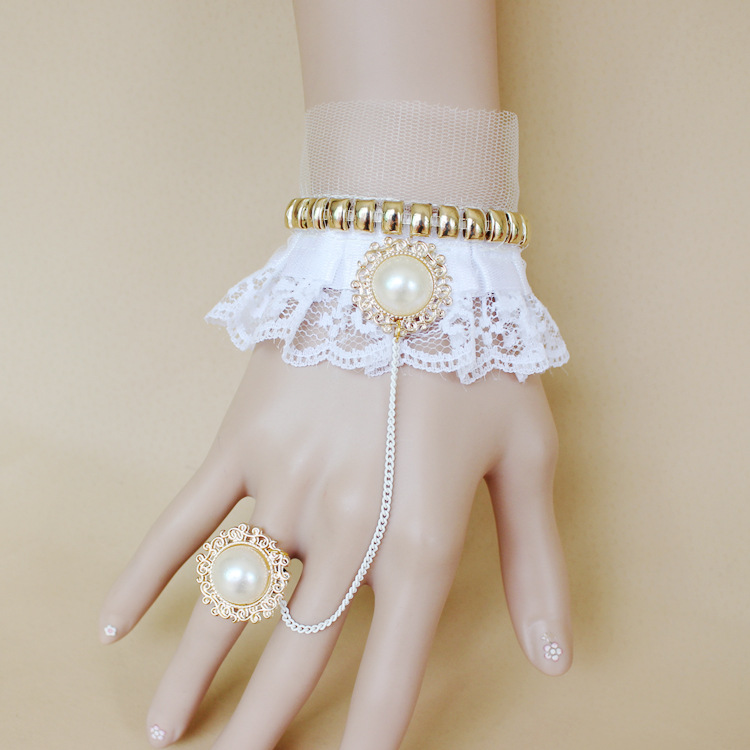 新娘结婚饰品白色蕾丝珍珠女手链带戒指一体链厂价混批gs114