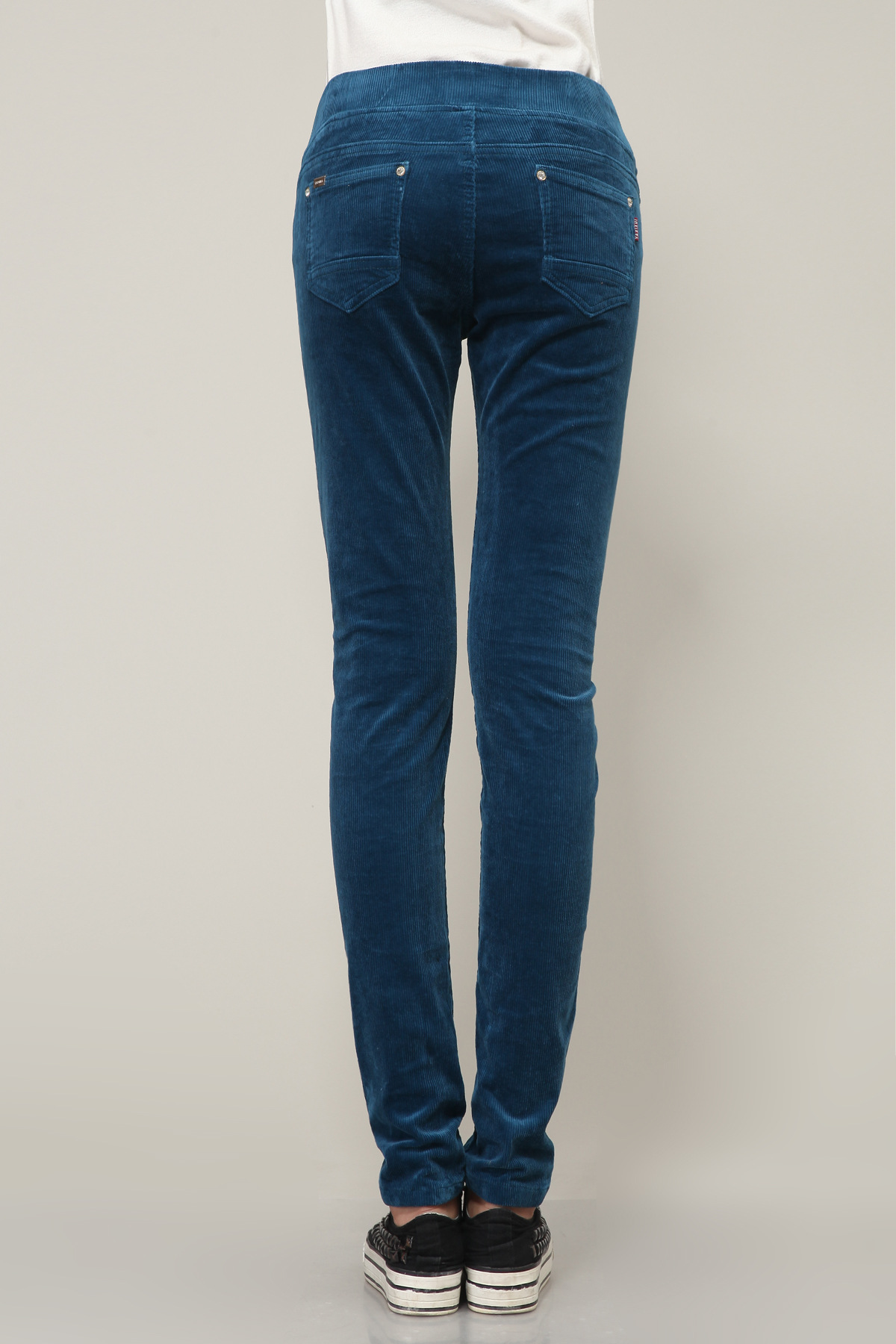 厂家直销秋季新款休闲女装灯芯绒牛仔裤女装打底裤韩国牛仔裤批发