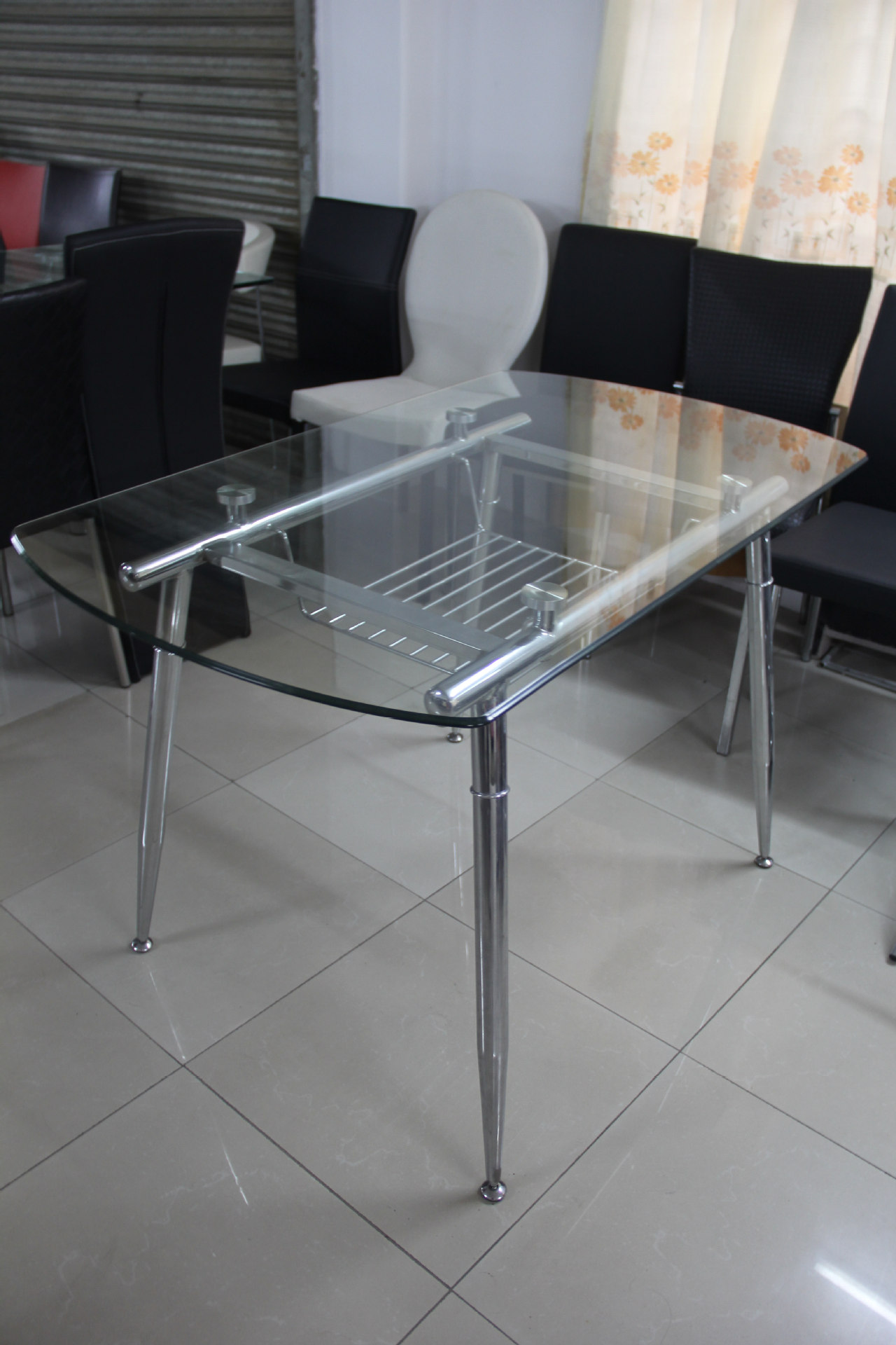 现代简约 透明钢化玻璃餐桌 时尚美观家具