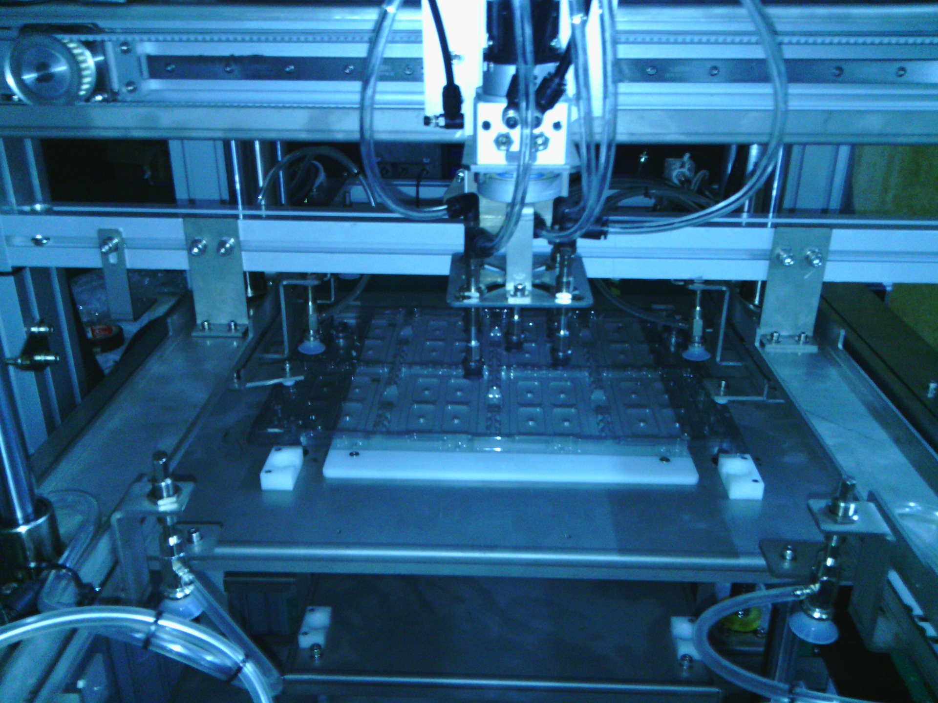 自动lcd偏光片贴片机