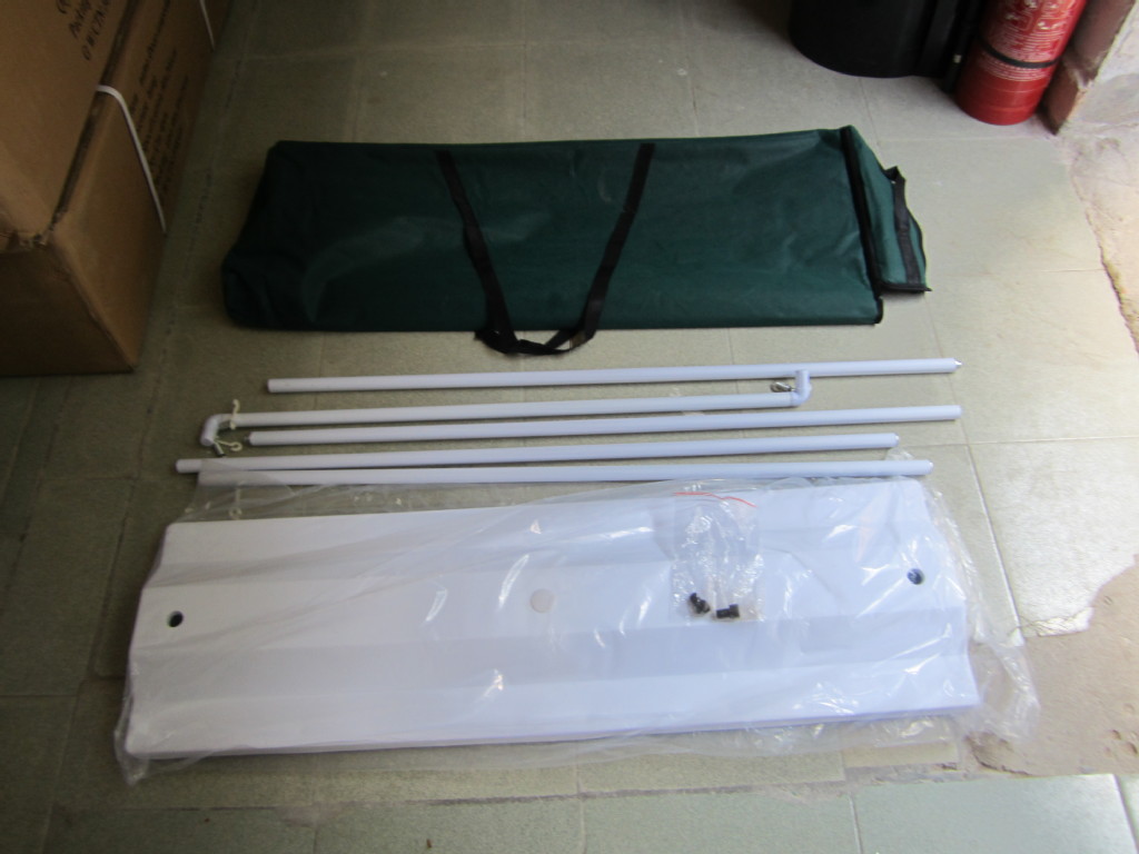 供应户外门型展架双面挂画架塑料弹簧挂画架防风型海报展示架