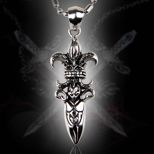 克罗心圣剑复古十字架钛钢男士项链吊坠 泰银风格饰品 新品