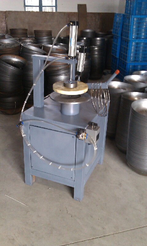 【供应】不锈钢圈,,各类圆形产品专用包边设备.