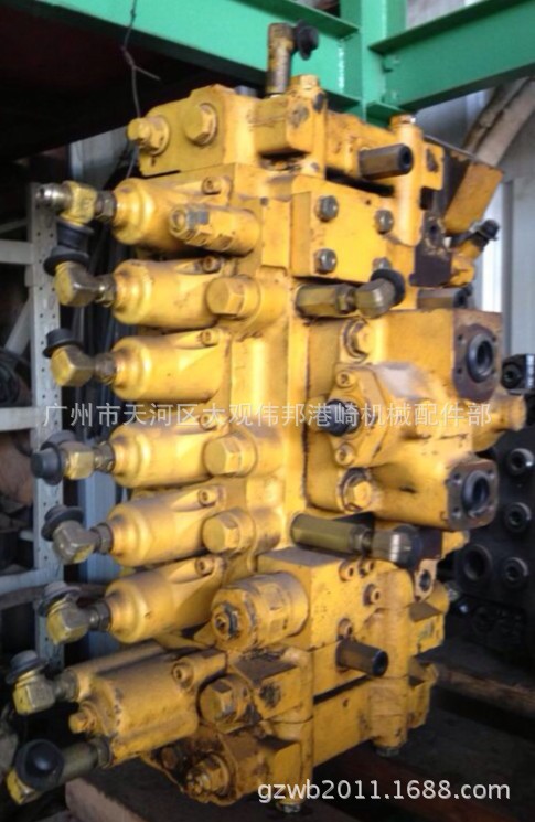 供应大量小松pc120-5/6分配阀总成