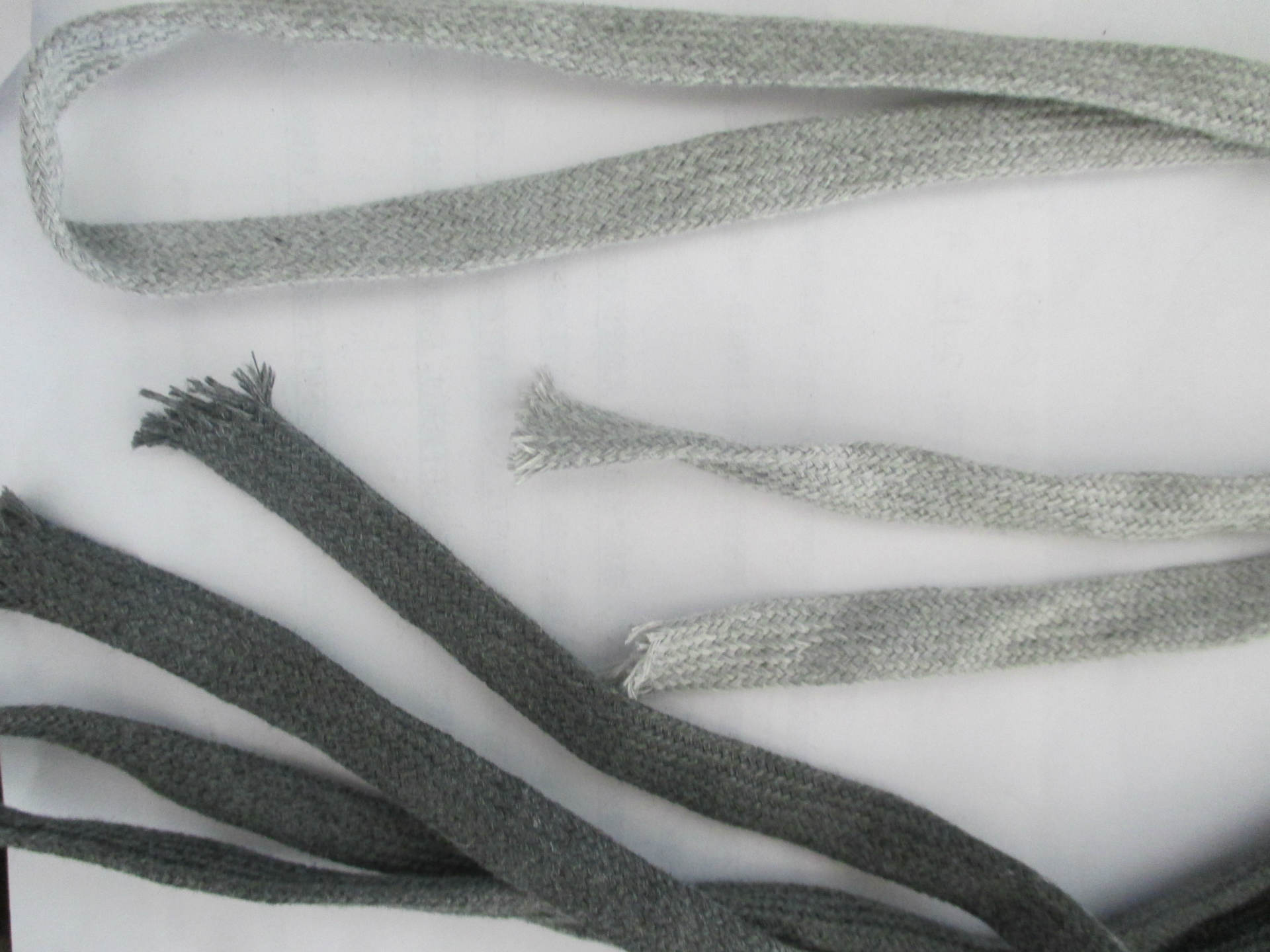 供应涤棉走马48锭扁绳带,各种颜色鞋带,,量大从优,产品齐全