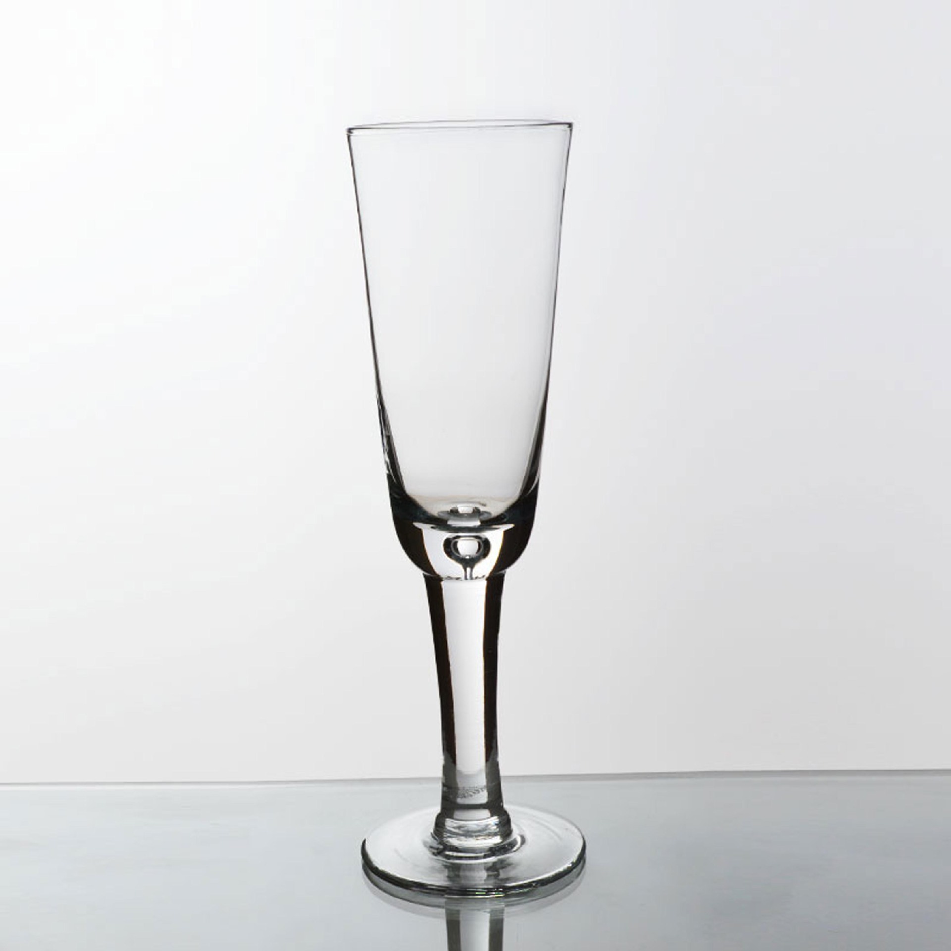 人工吹制玻璃杯纯白料/全透明玻璃杯 高脚杯 白酒杯 定制