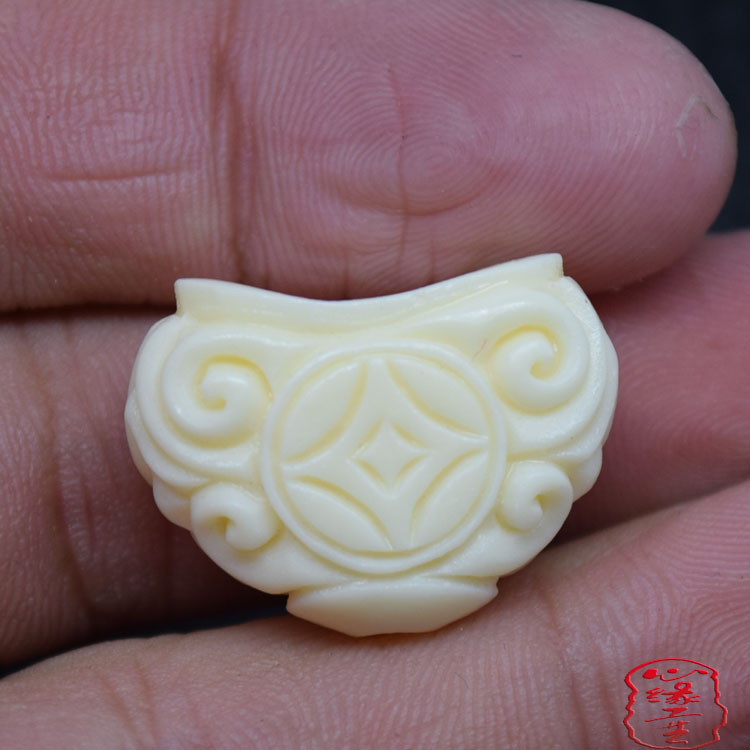 高仿象牙背云 吊坠 福到招财 diy饰品配饰