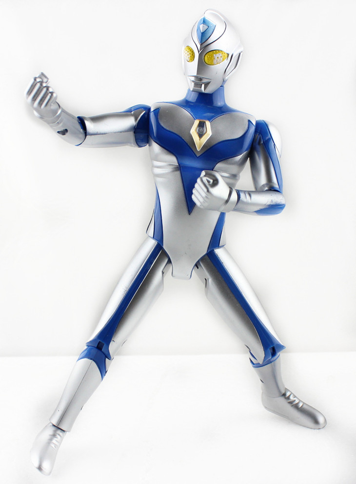 迪雅玩具批发戴拿奥特曼 动漫变形模型玩具电动发光发声关节可动_机器