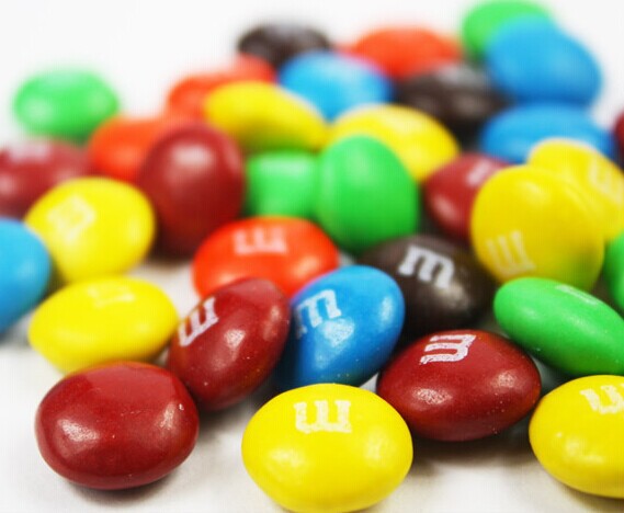 厂家直供m&m豆 休闲零食批发 休闲糖果 专卖店零食 七彩巧克力豆