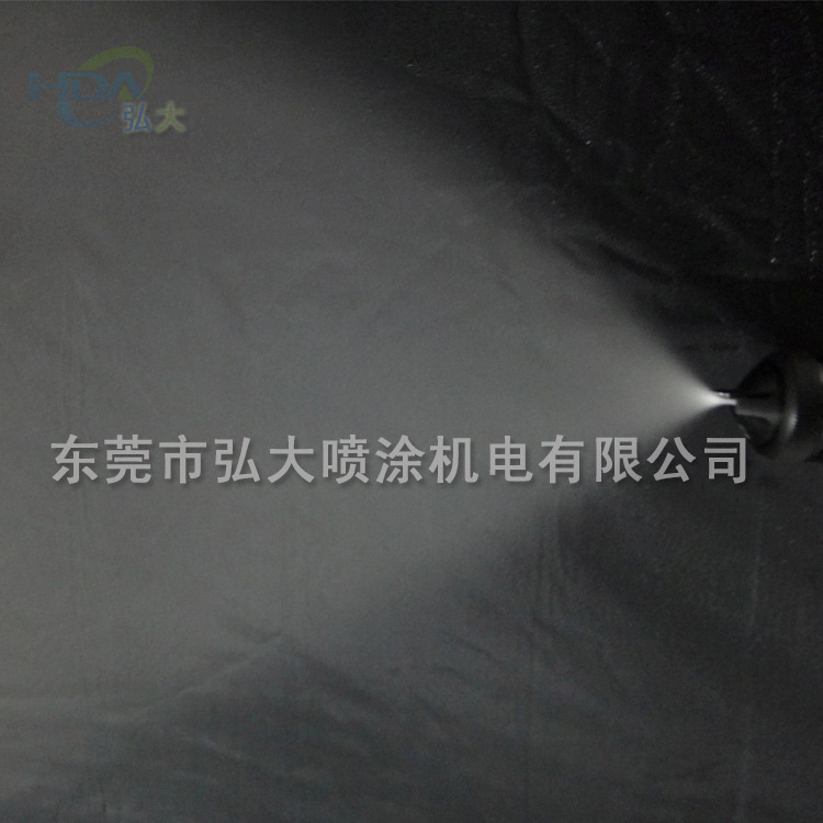 扇形喷嘴雾化向左