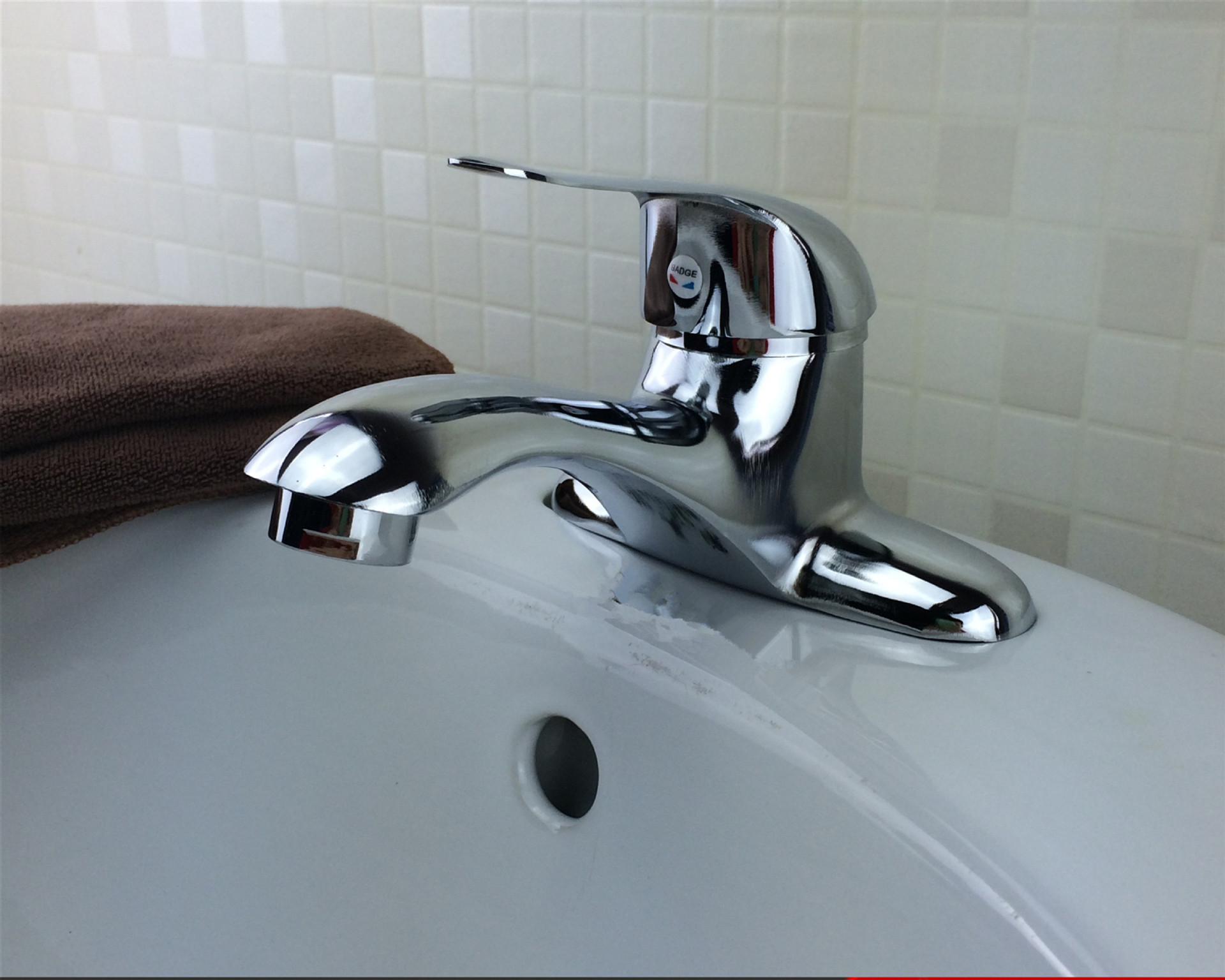 厂家直销水暖五金,申达斯二联,面盆,菜盆冷热水,水龙头