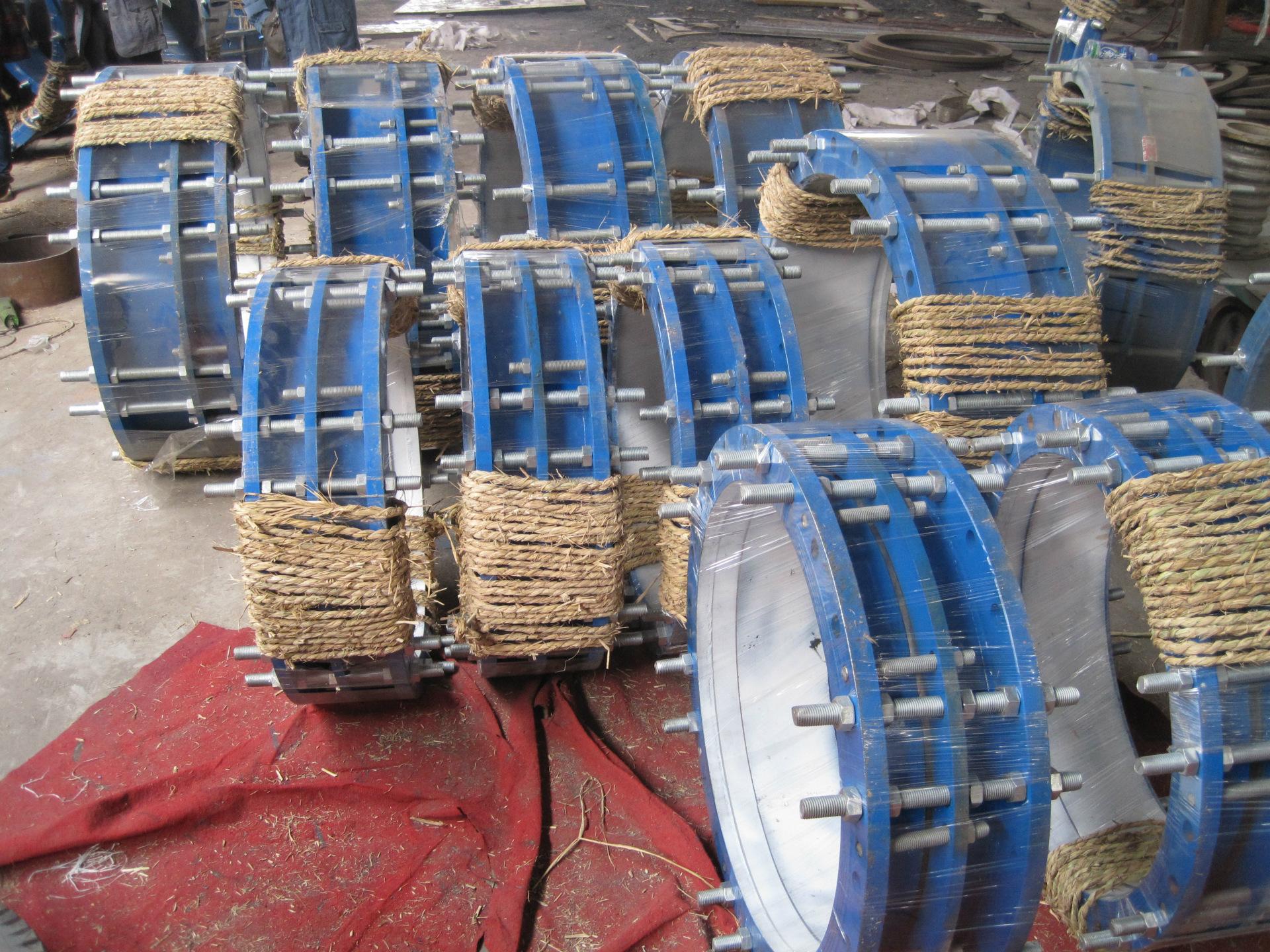 大口径双法兰限位伸缩接头 pn0.6dn2200碳钢管道伸缩器价格