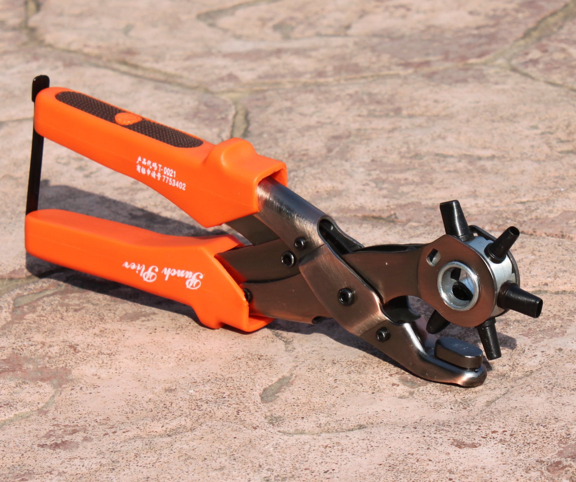 06古铜皮带打孔机 高压皮带打孔钳 高级打孔钳 德牌皮带打孔机图片_5