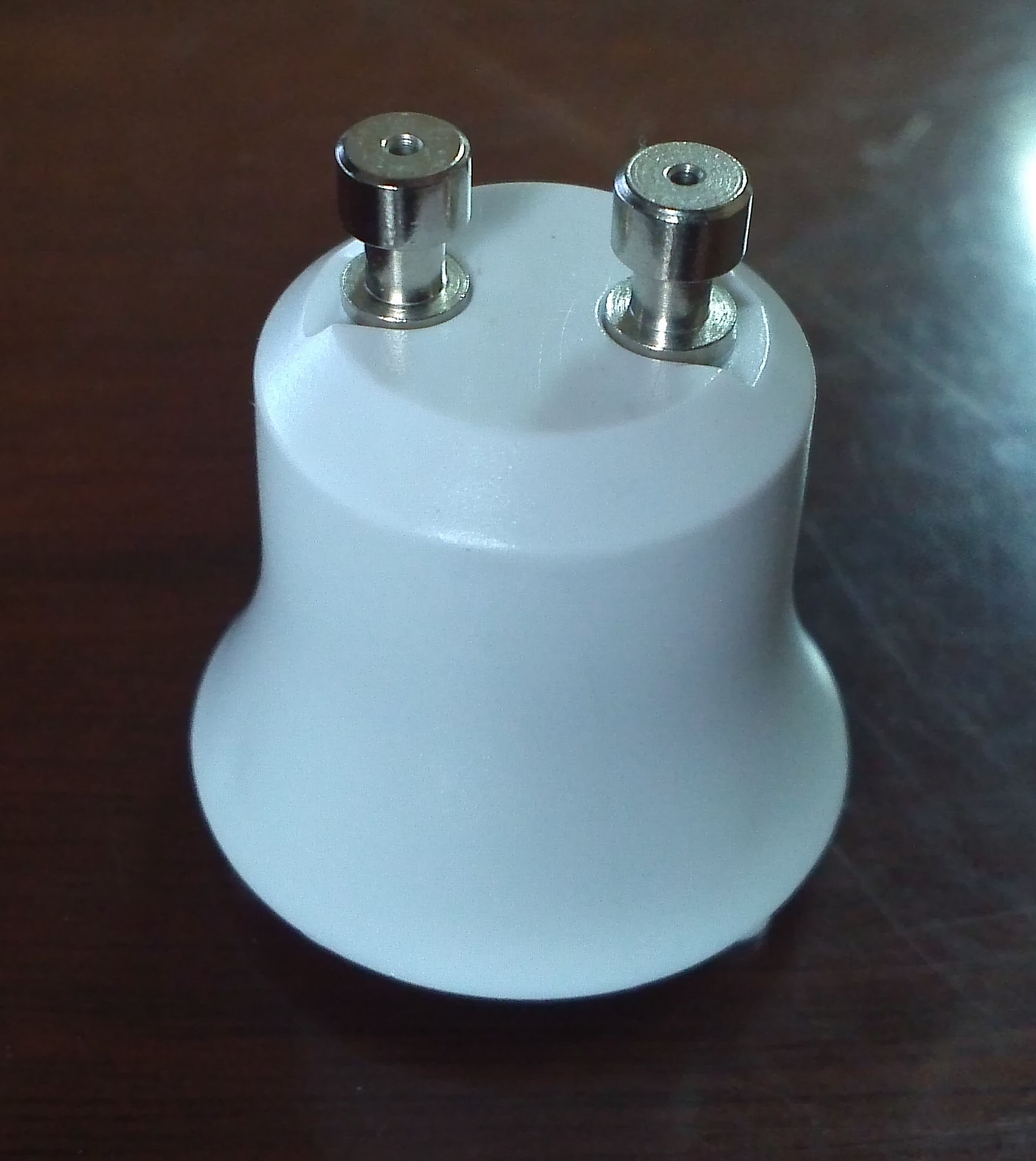 新款最新设计gu10灯头三脚 4x24, gu10 4x24 三脚 射灯gu10灯头