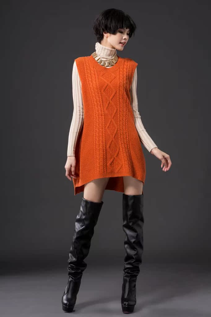 8516学院风无袖麻花马夹毛衣针织背心裙坎肩女前短后长宽松中长款