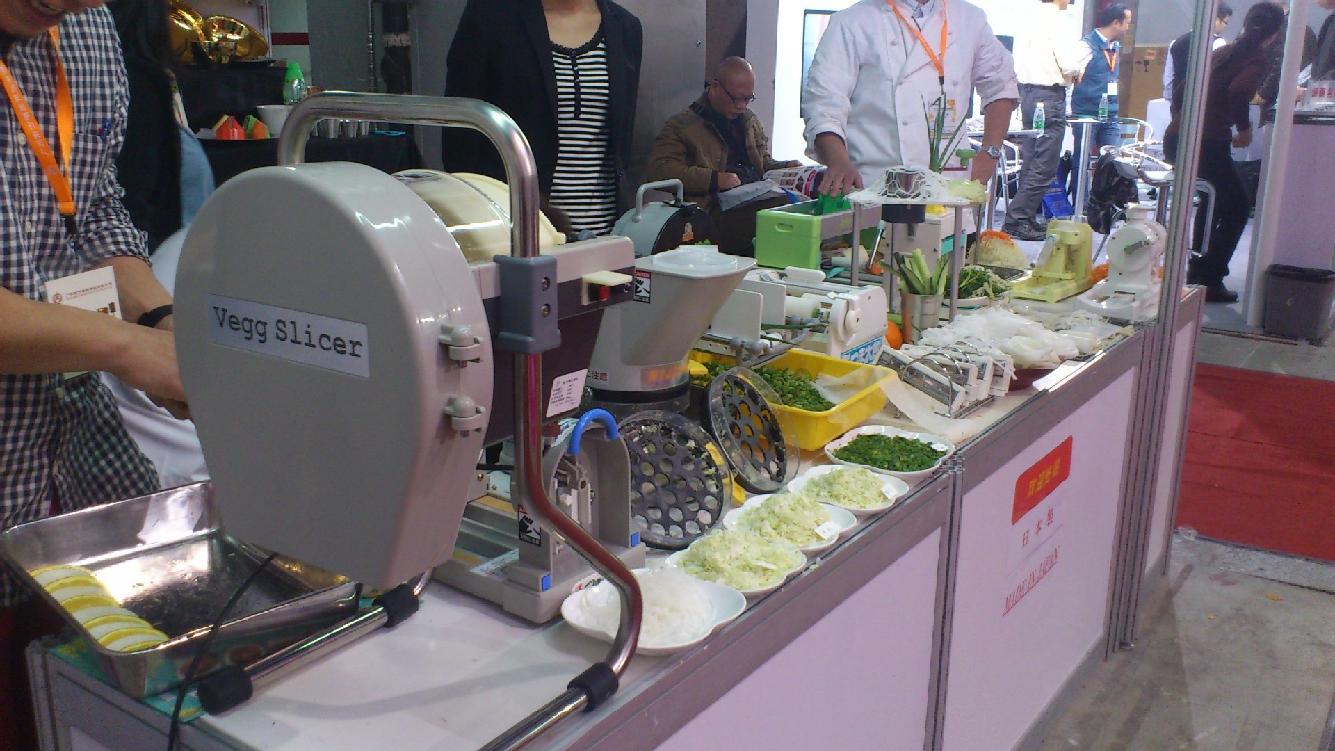 去芯切葱丝机,宽为1.5mm,手动高效,3kgs/10分钟,成品美观美味