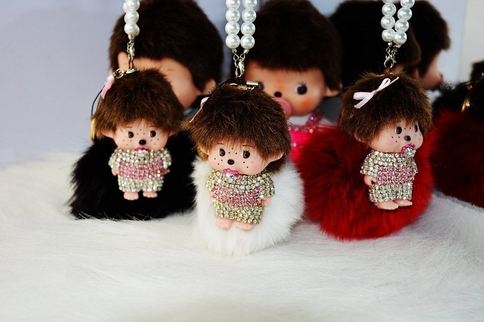 一件代发蒙奇奇 汽车挂件 可爱后视镜 车载车挂水钻装饰品狐狸毛