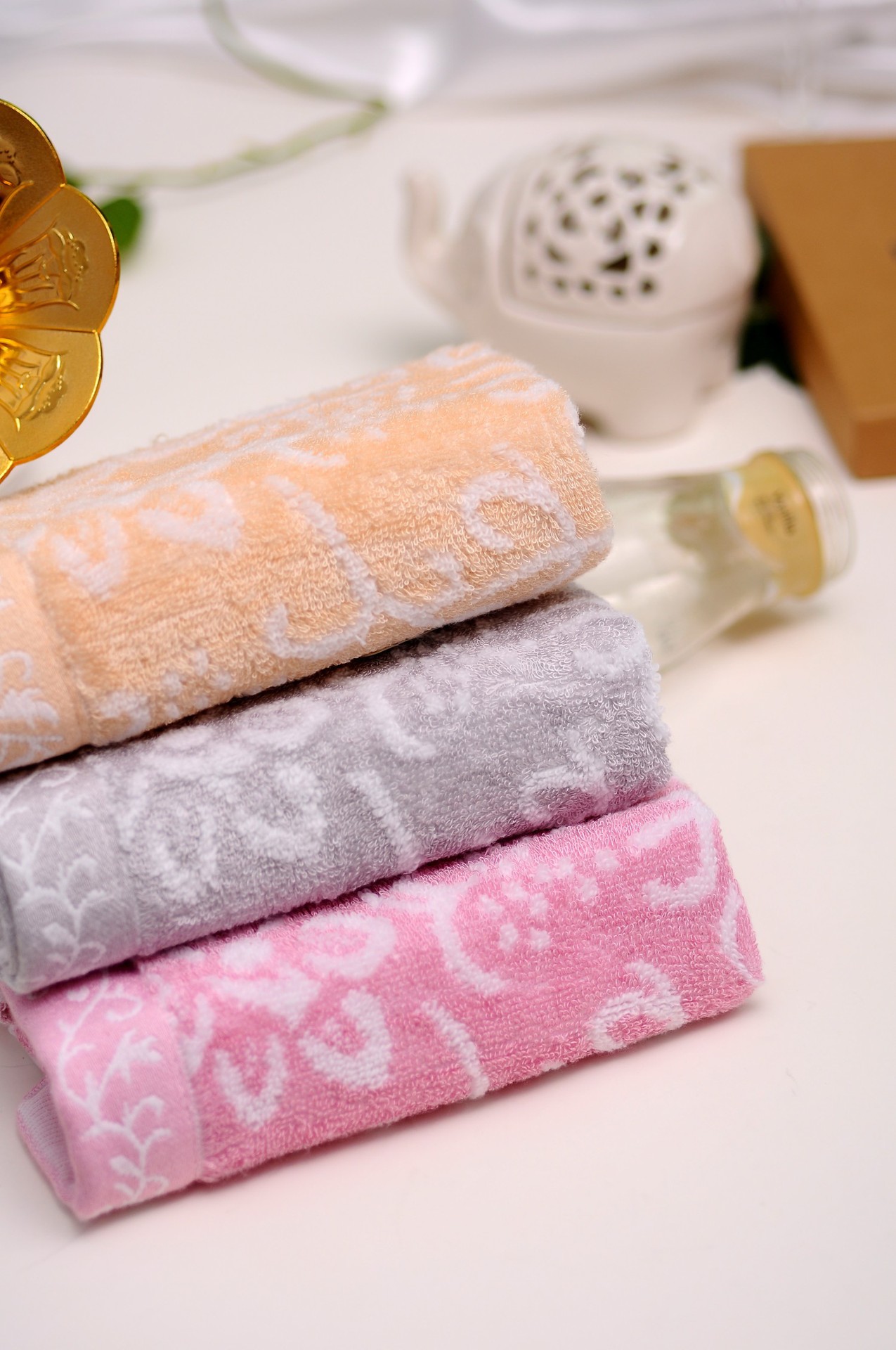 高品质素色提花竹纤维材质毛巾批发防螨抑菌健康毛巾义乌厂家直销