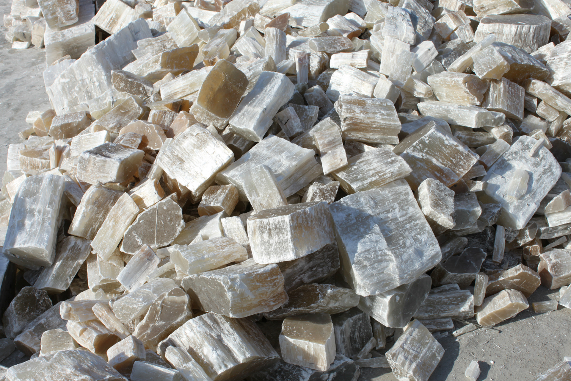 厂家批发 优质石膏粉 建筑用石膏 量大优惠 欢迎订购