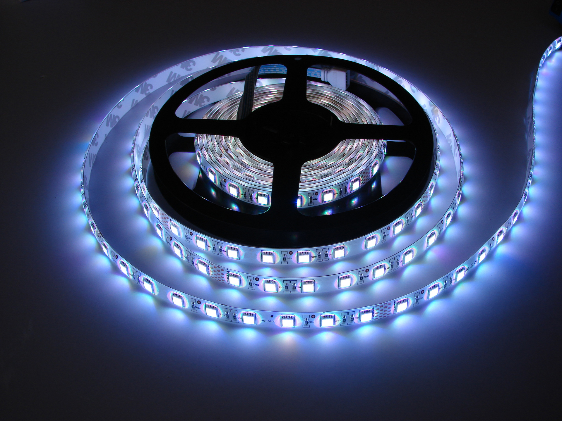 高亮度幻彩灯条】价格,厂家,图片,led灯带/灯条/灯片,佛山市南海区