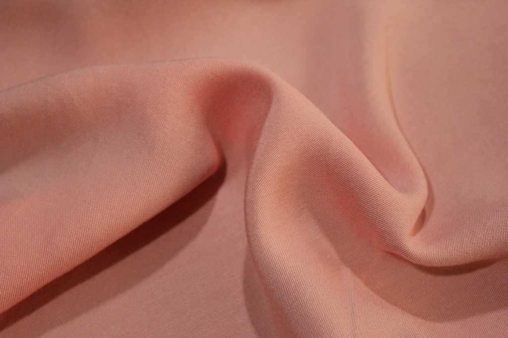 30s斜纹人棉 高密粗斜纹 斜纹棉绸布 人棉衬衫面料 棉绸火热预定