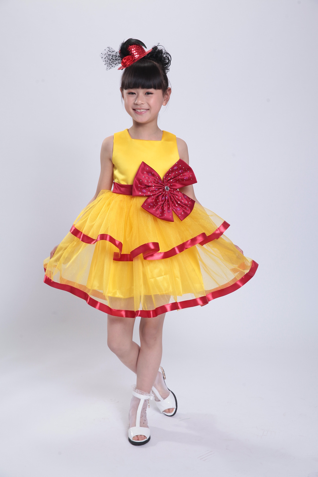 2014年六一儿童演出服舞蹈裙 大蝴蝶结装饰 可爱公主风采