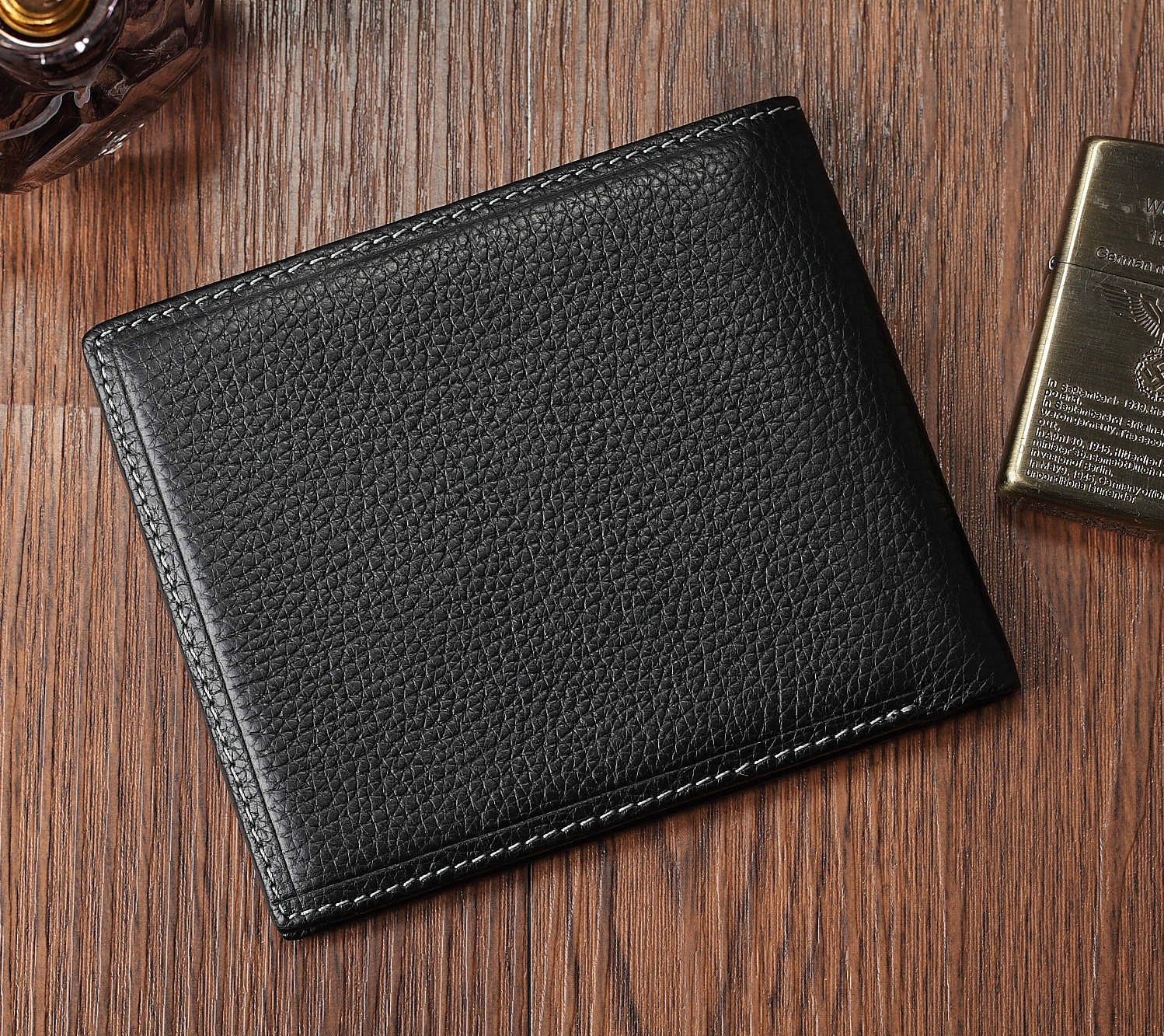 品牌男士真皮横款钱包 头层摔纹牛皮钱包 短款2折商务钱包夹代发图片