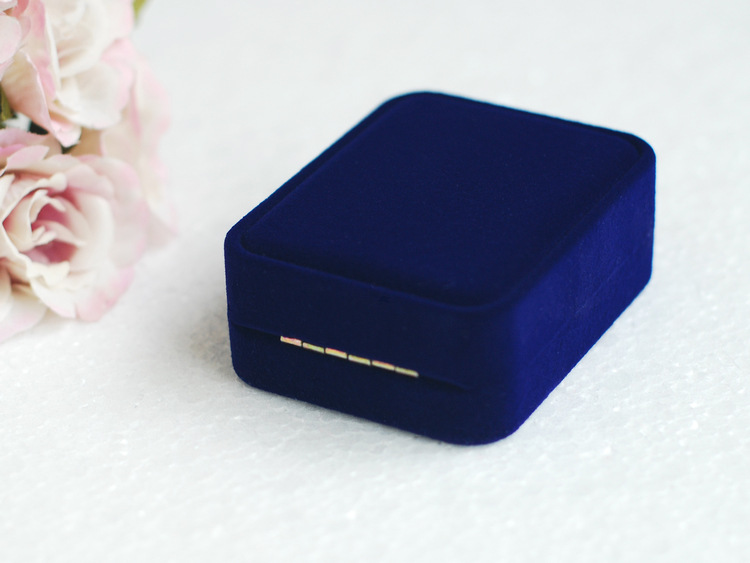 时尚高档蓝色植绒材质方形圆角饰品礼盒 首饰盒 项链吊坠包装盒