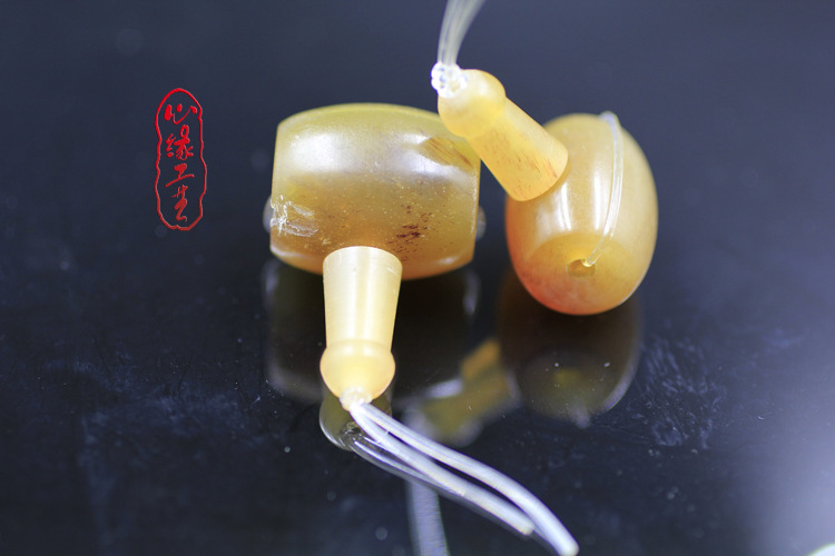 天然 带血丝桶形羊角三通佛头可佩菩提根手链.手串 佛珠配件 diy