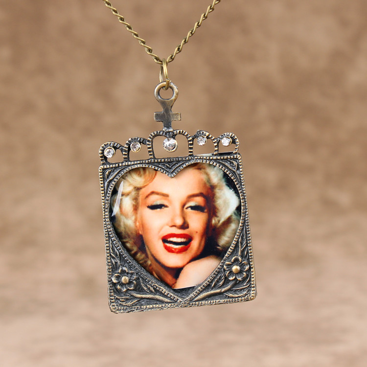 韩版时尚饰品批发 复古明星头像毛衣链 外贸淘宝热销款式项饰