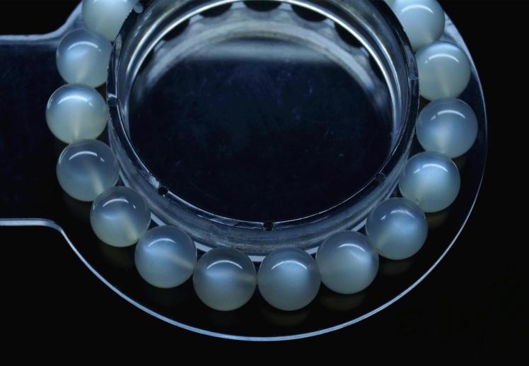 5a顶级纯天然白月光石手链 月亮石晶体透白光好