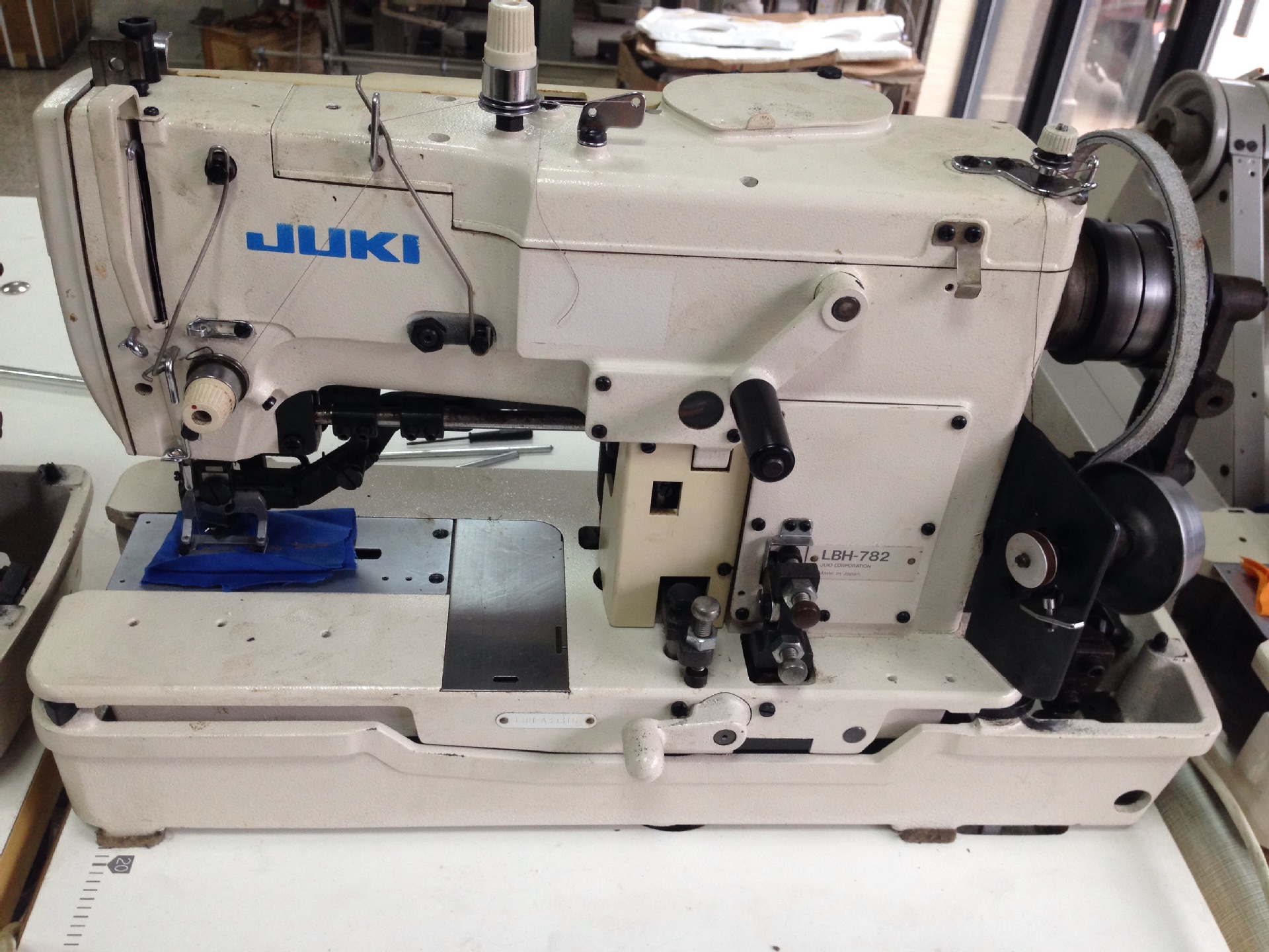 新到重机781平头锁眼机20台,8-9成新.