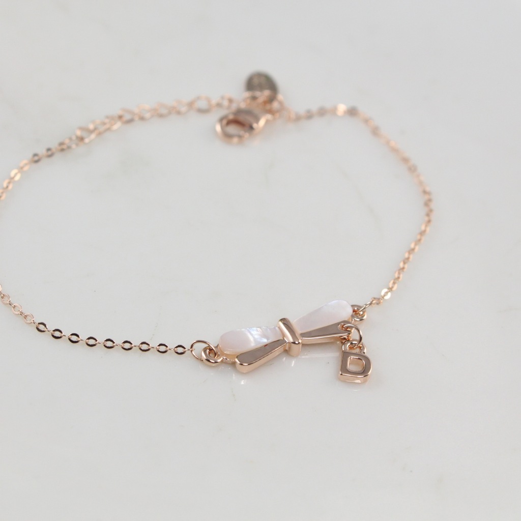 批发实拍欧比雅比 正品贝壳蝴蝶结时尚手链 戚薇同款手链