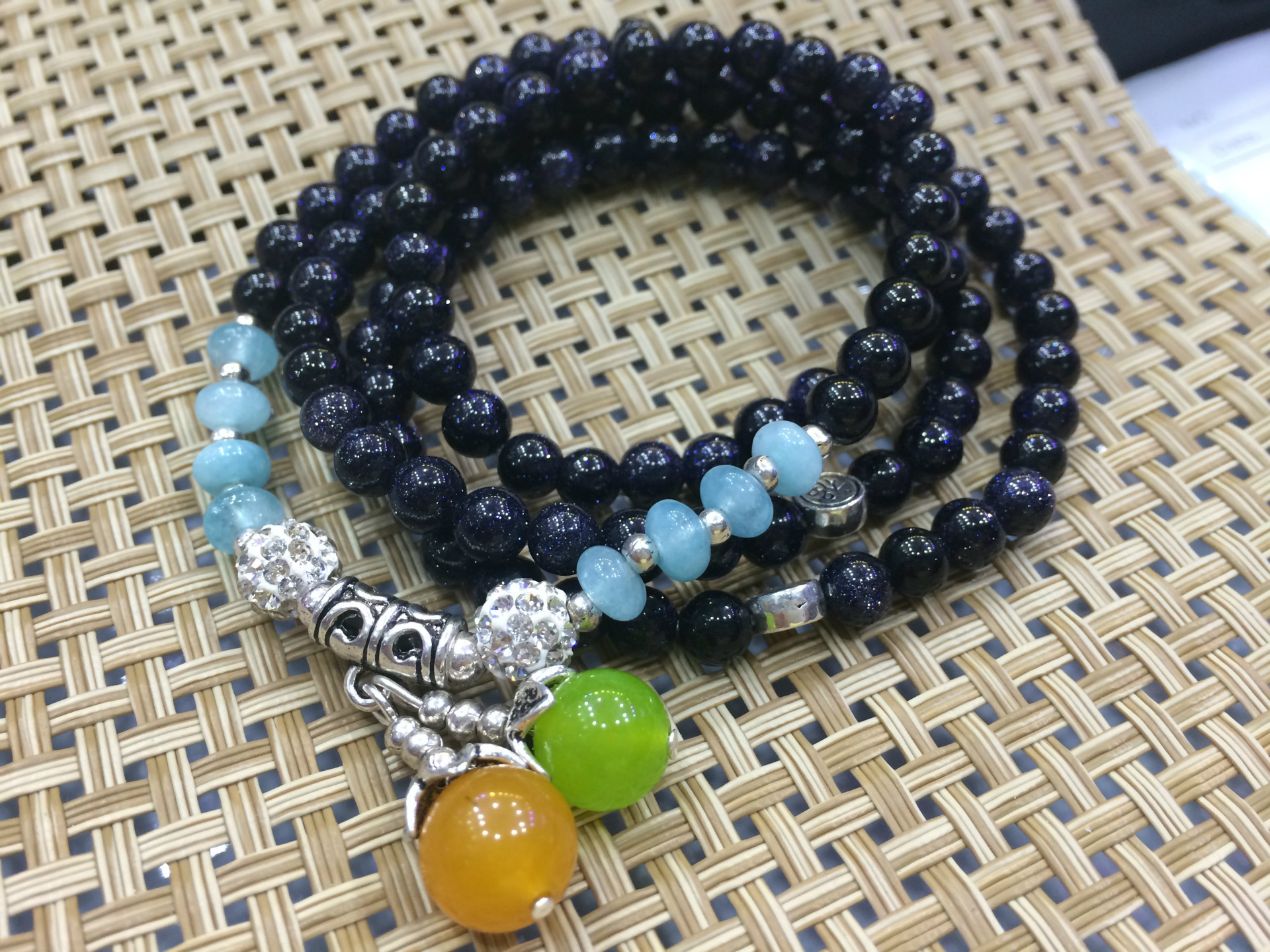 天然水晶天然蓝沙圆珠多层手链