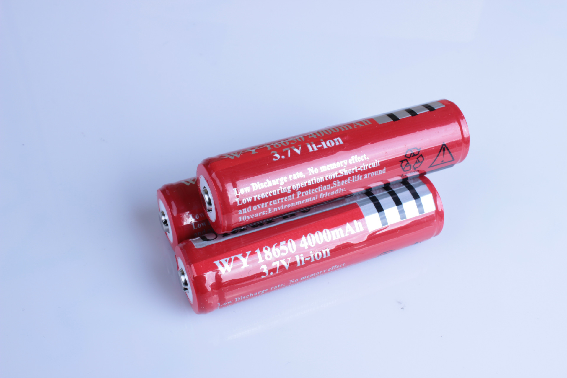 正品神火18650带保护板大容量可充电强光手电筒电池锂电池